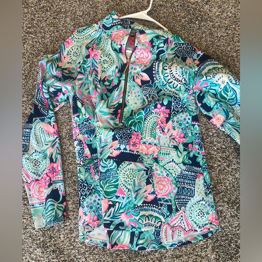 Lilly Pulitzer popover. Large